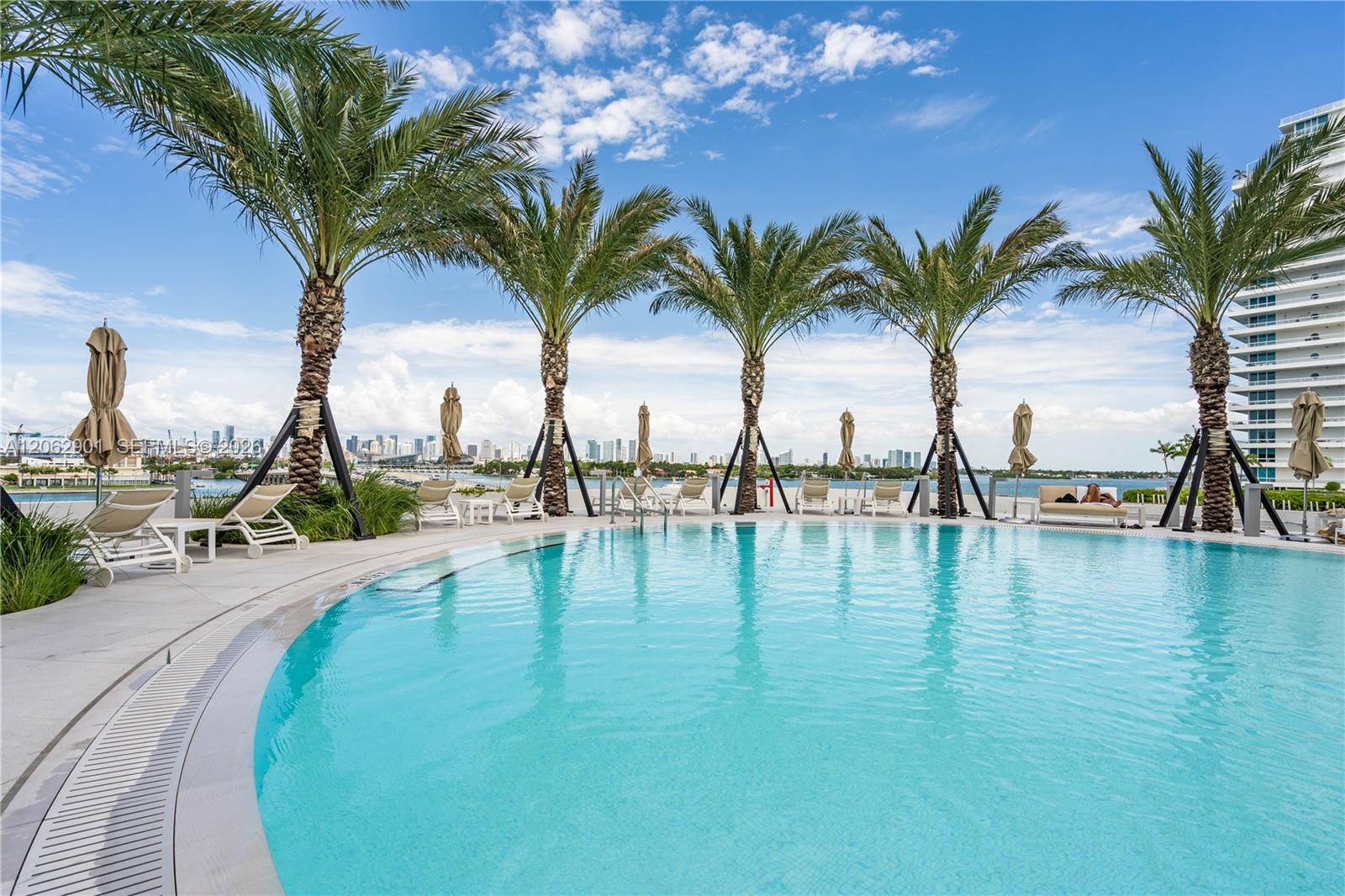 Photo of 450 Alton Rd #1906, Miami Beach, Florida, 33139 -