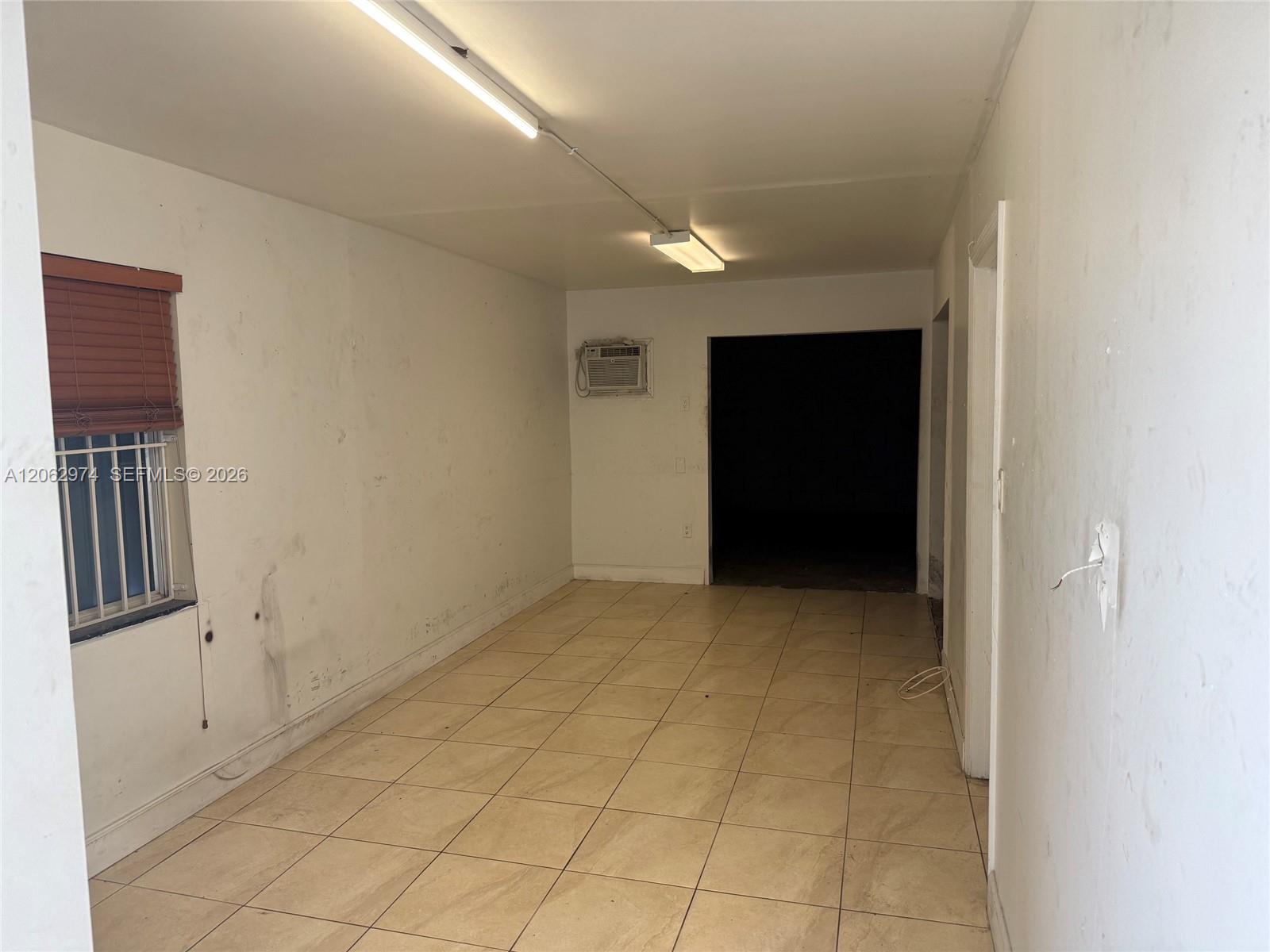 See details F-4 / sq. ft. $ 2026-07-31 0 Photo