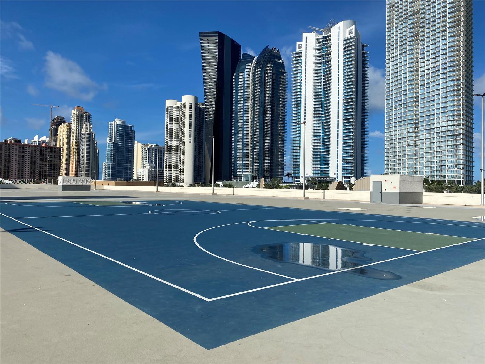 Photo of 16919 Bay Rd  #916, Sunny Isles Beach, Florida, 33160 - 