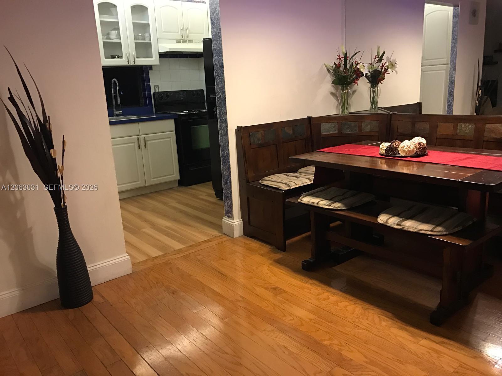 Photo of 16919 Bay Rd  #916, Sunny Isles Beach, Florida, 33160 - 