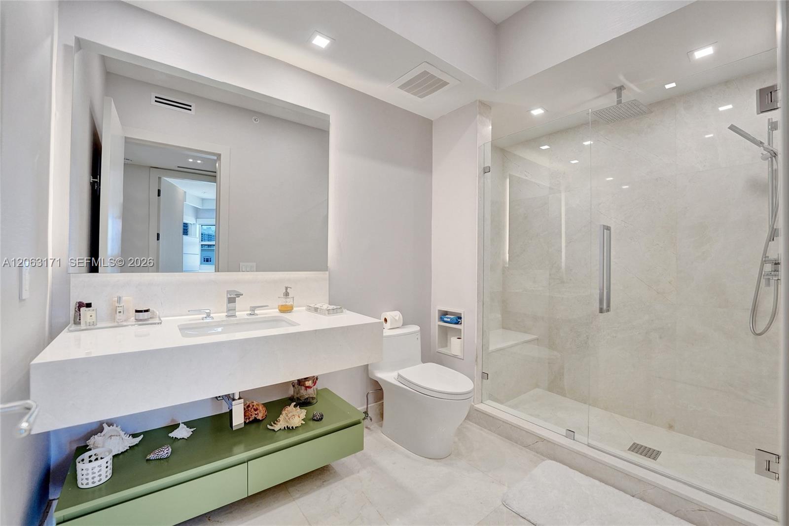 Photo of 19900 Country Club Dr #TS16, Aventura, Florida, 33180 -