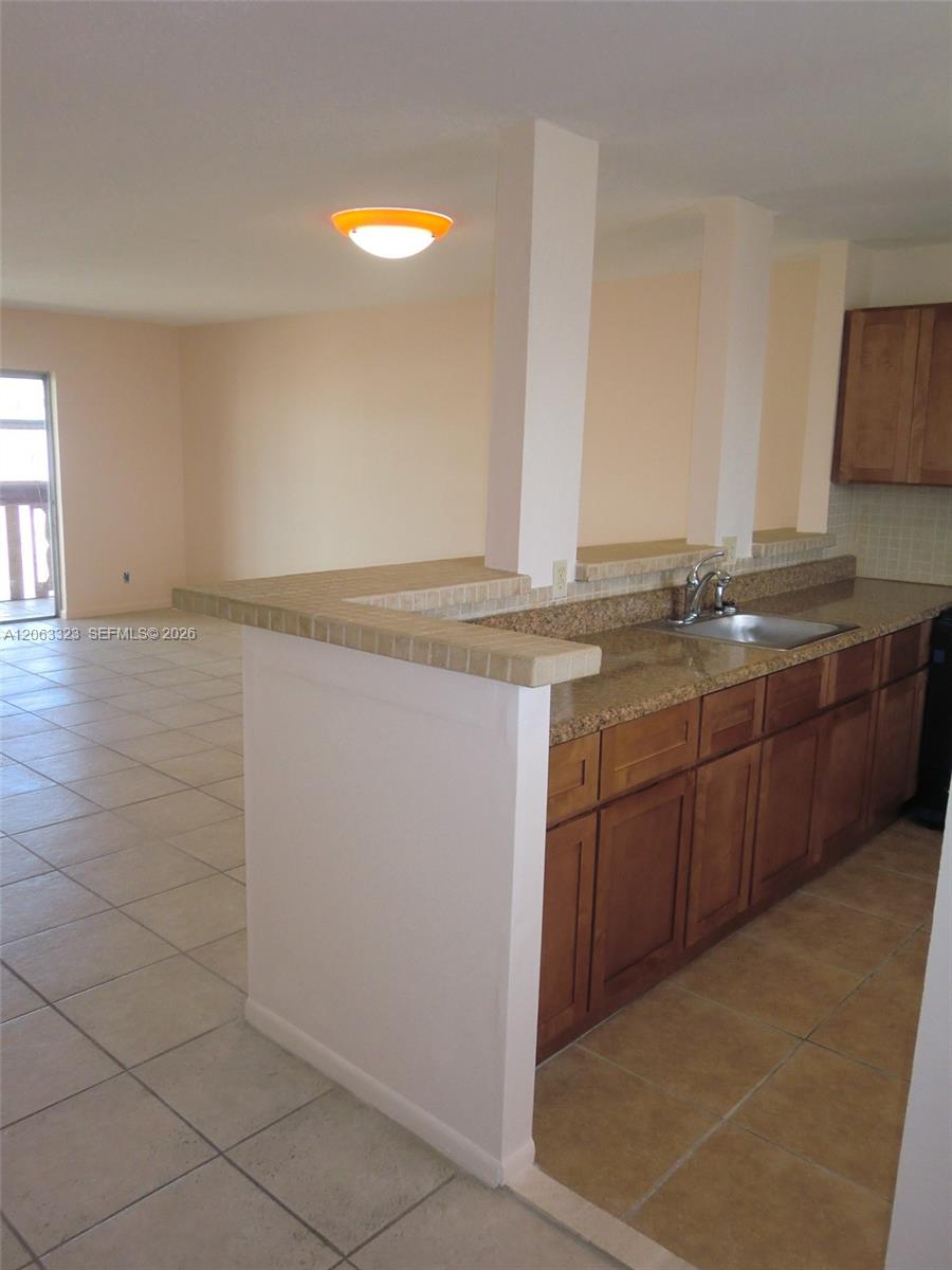 Photo of 218 12th Ave  #507, Hallandale Beach, Florida, 33009 - 