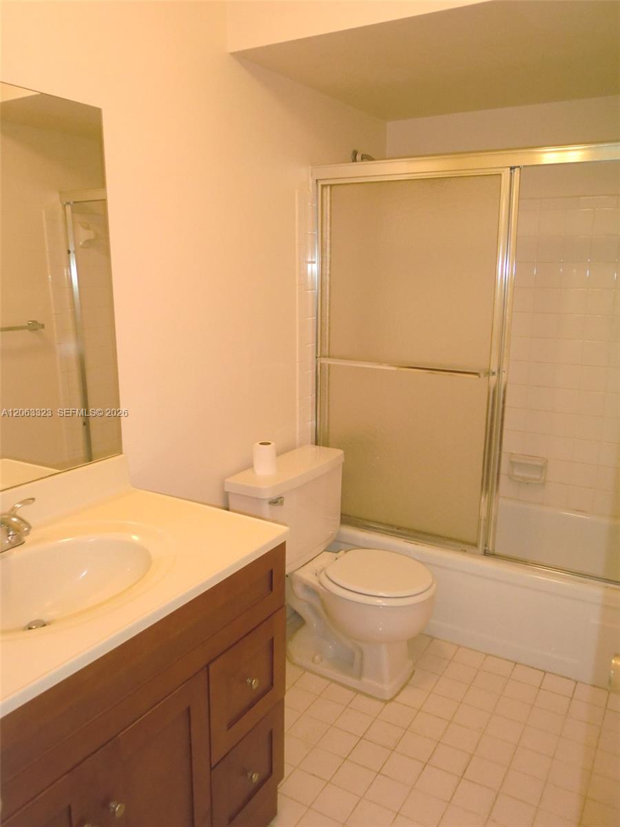 Photo of 218 12th Ave  #507, Hallandale Beach, Florida, 33009 - 