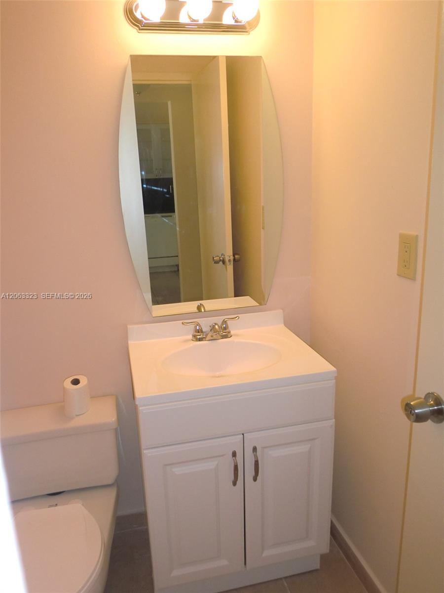 Photo of 218 12th Ave  #507, Hallandale Beach, Florida, 33009 - 