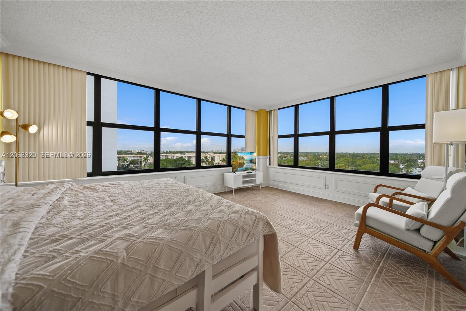 Photo of 2500 Parkview Dr  #812, Hallandale Beach, Florida, 33009 - 
