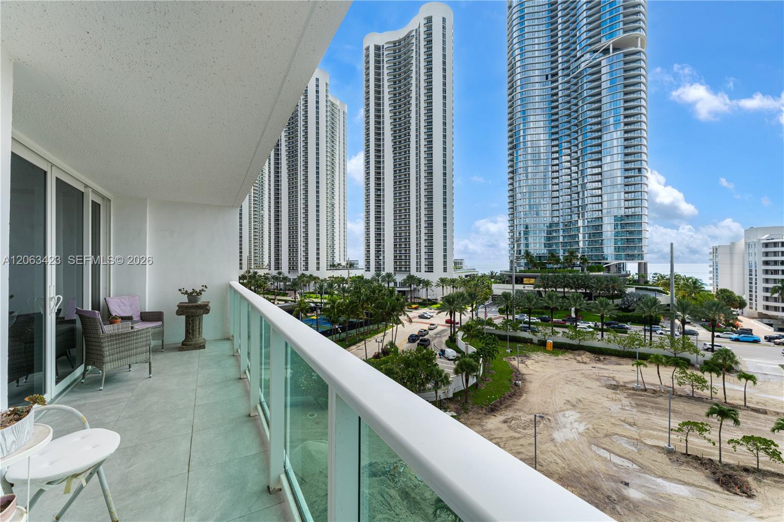 709 1 / 2 991 sq. ft. $ 2026-07-31 0 foto