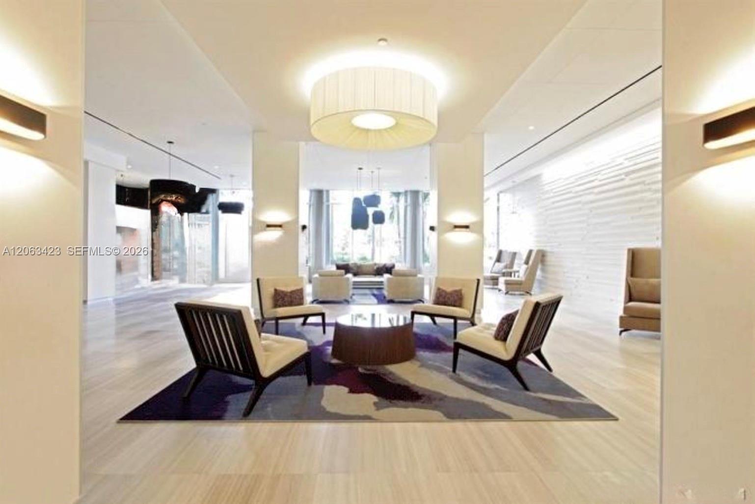 709 1 / 2 991 sq. ft. $ 2026-07-31 0 foto