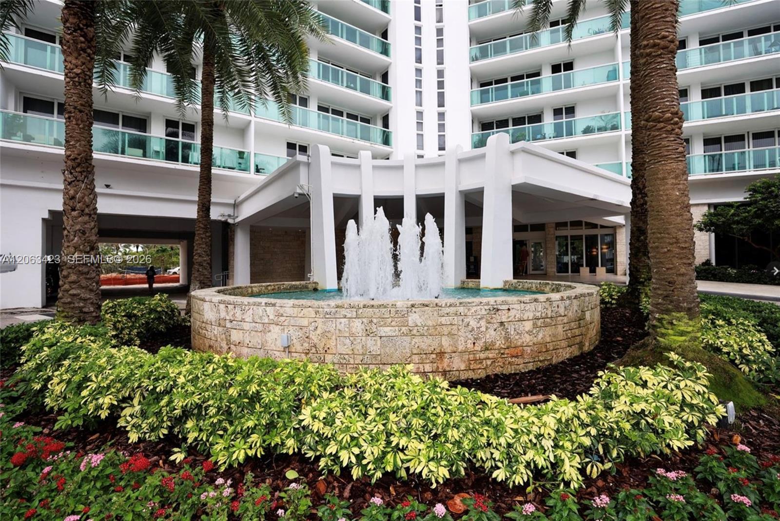 709 1 / 2 991 sq. ft. $ 2026-07-31 0 foto