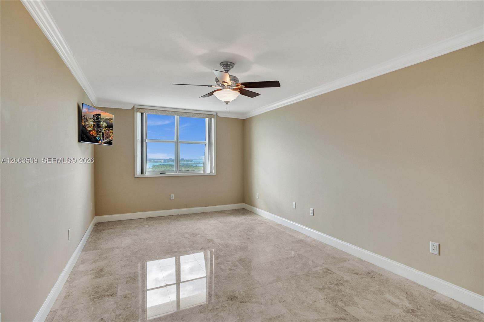 PH20 2 / 2 1120 sq. ft. $ 2026-07-31 0 foto