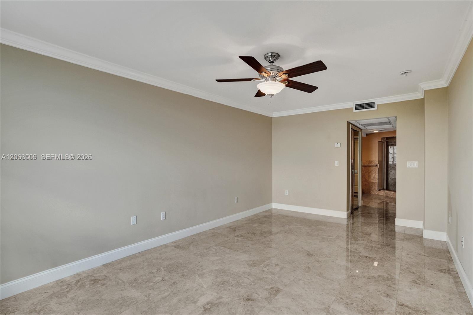 PH20 2 / 2 1120 sq. ft. $ 2026-07-31 0 foto