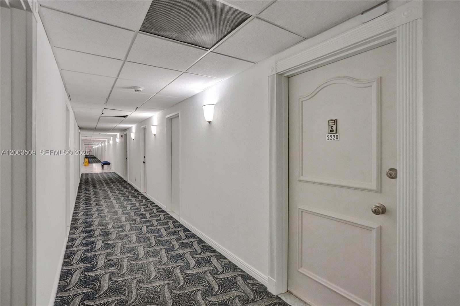 PH20 2 / 2 1120 sq. ft. $ 2026-07-31 0 foto