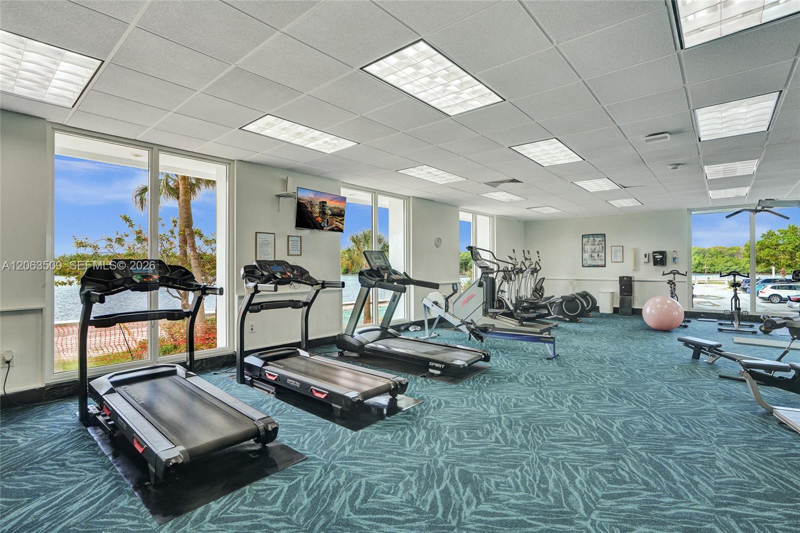 PH20 2 / 2 1120 sq. ft. $ 2026-07-31 0 foto
