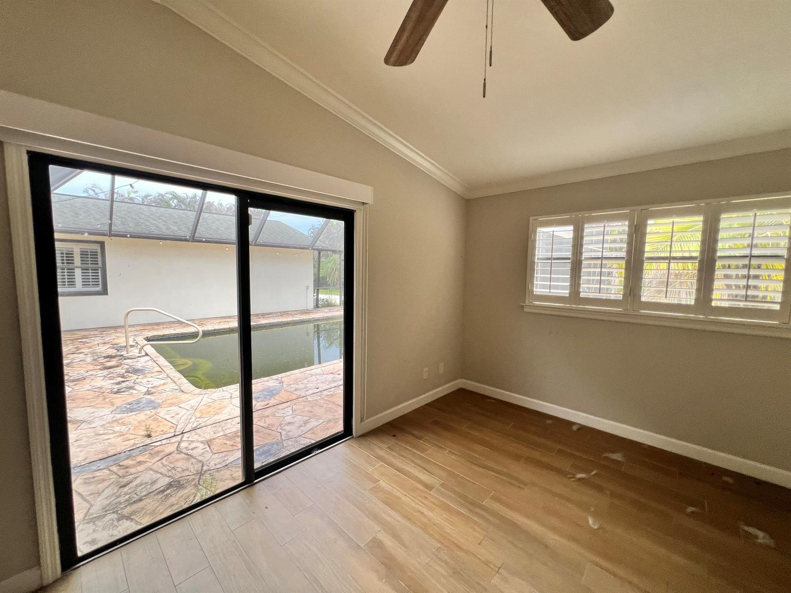 See details 1290 3 / 2165 sq. ft. $ 2026-08-02 0 Photo