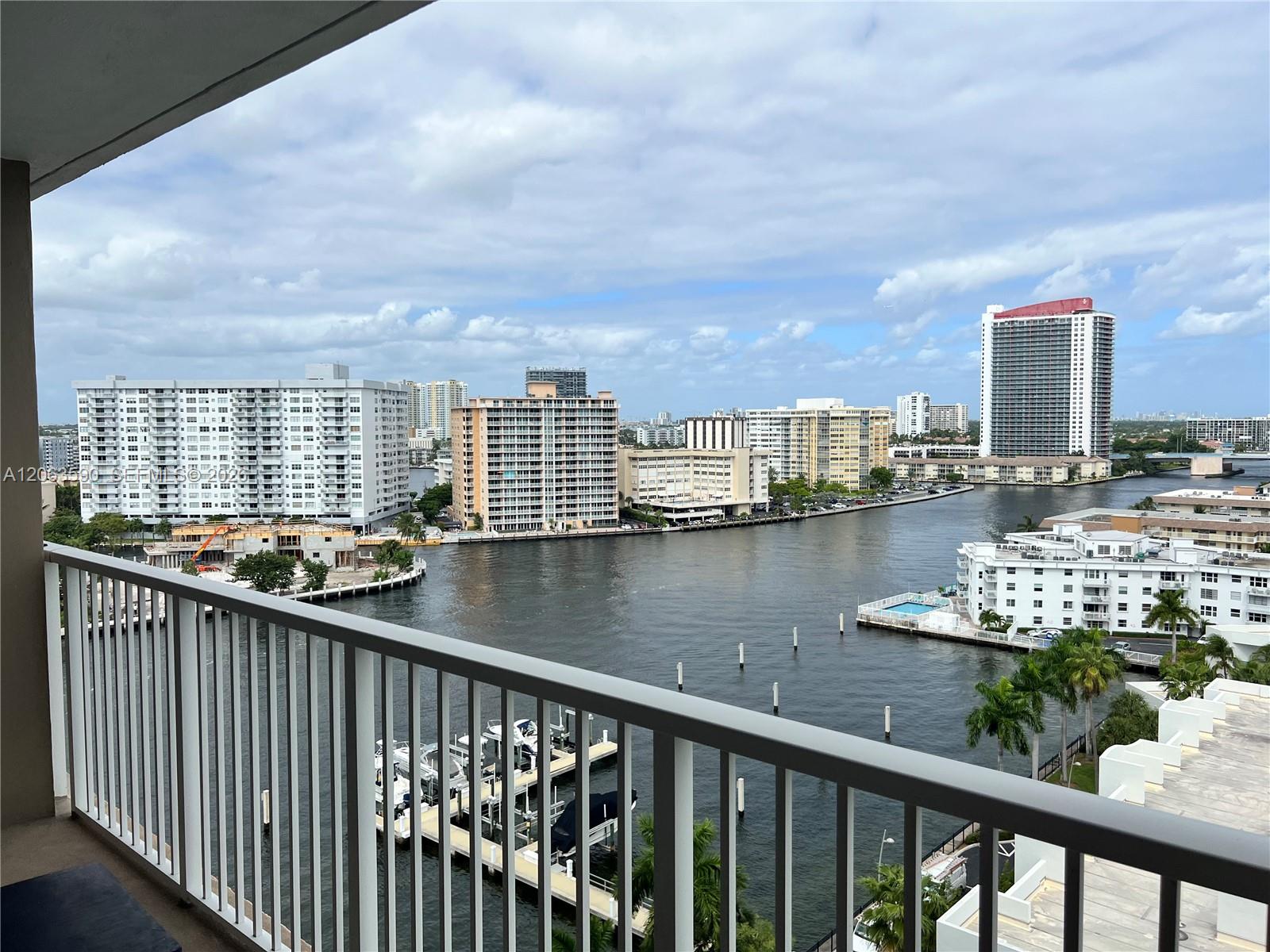 See details 11H 0 / 1 545 sq. ft. $ 2026-08-01 0 Photo