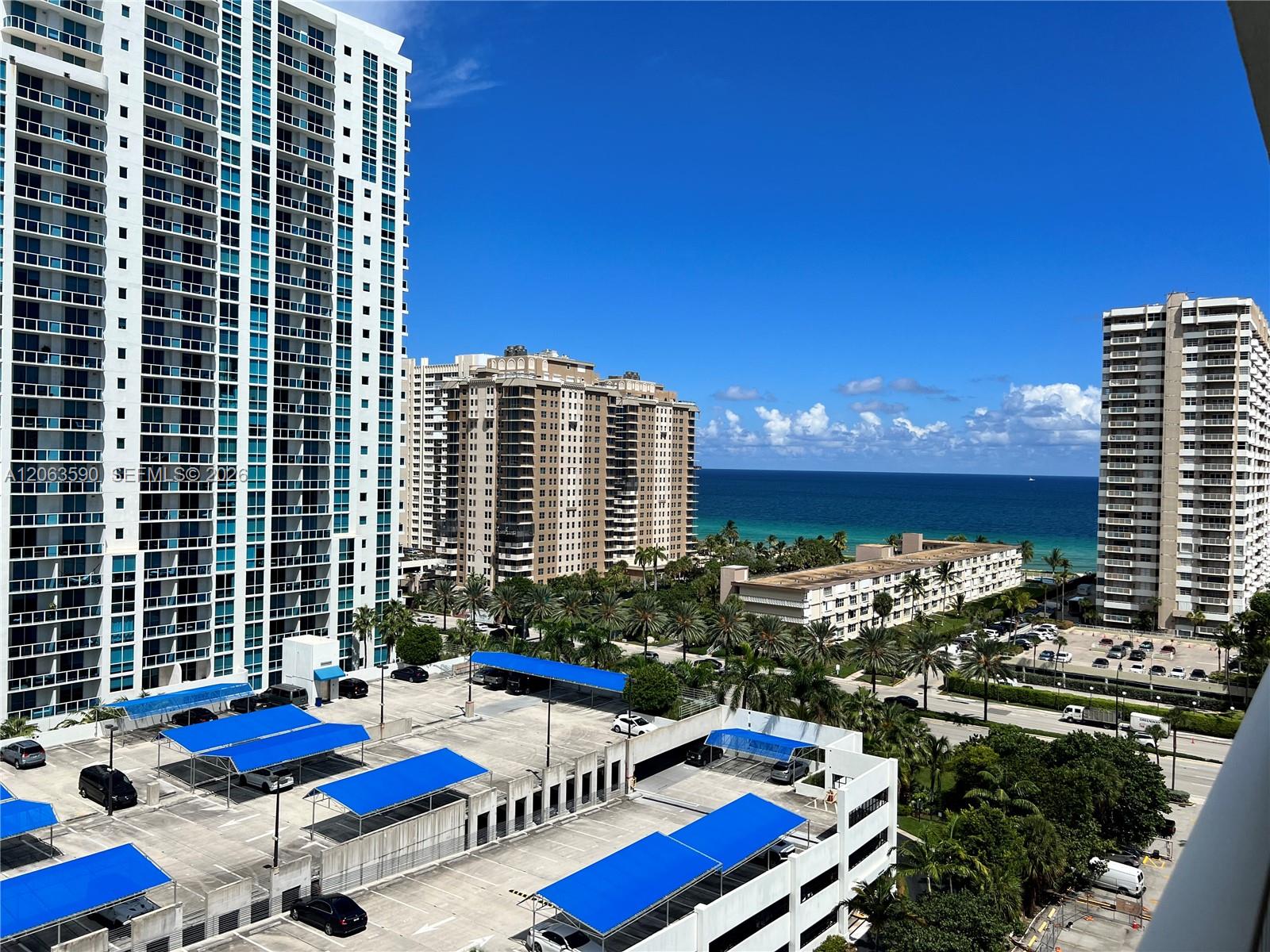 See details 11H 0 / 1 545 sq. ft. $ 2026-08-01 0 Photo