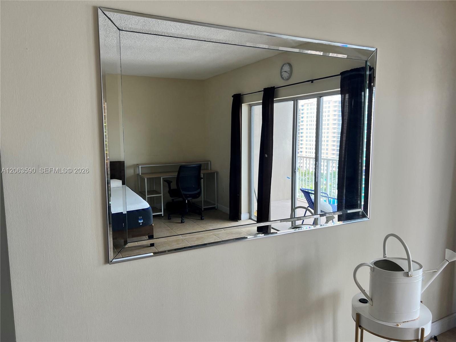 See details 11H 0 / 1 545 sq. ft. $ 2026-08-01 0 Photo