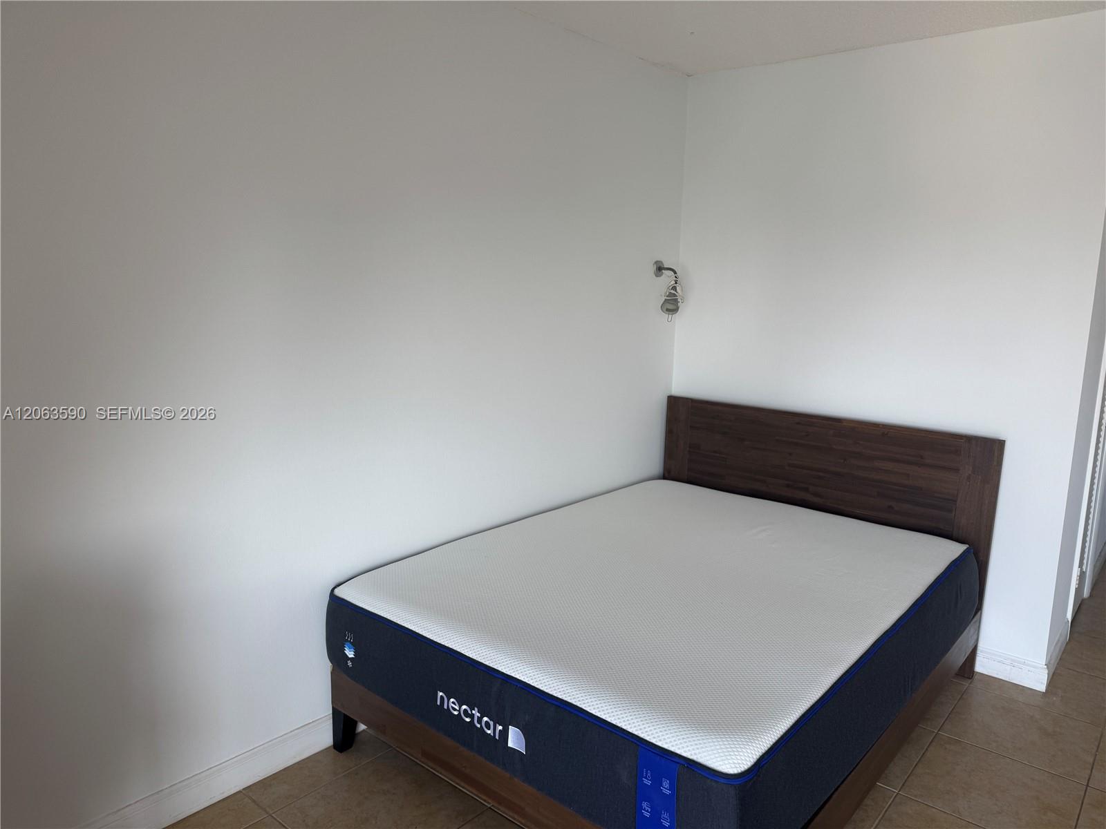 See details 11H 0 / 1 545 sq. ft. $ 2026-08-01 0 Photo