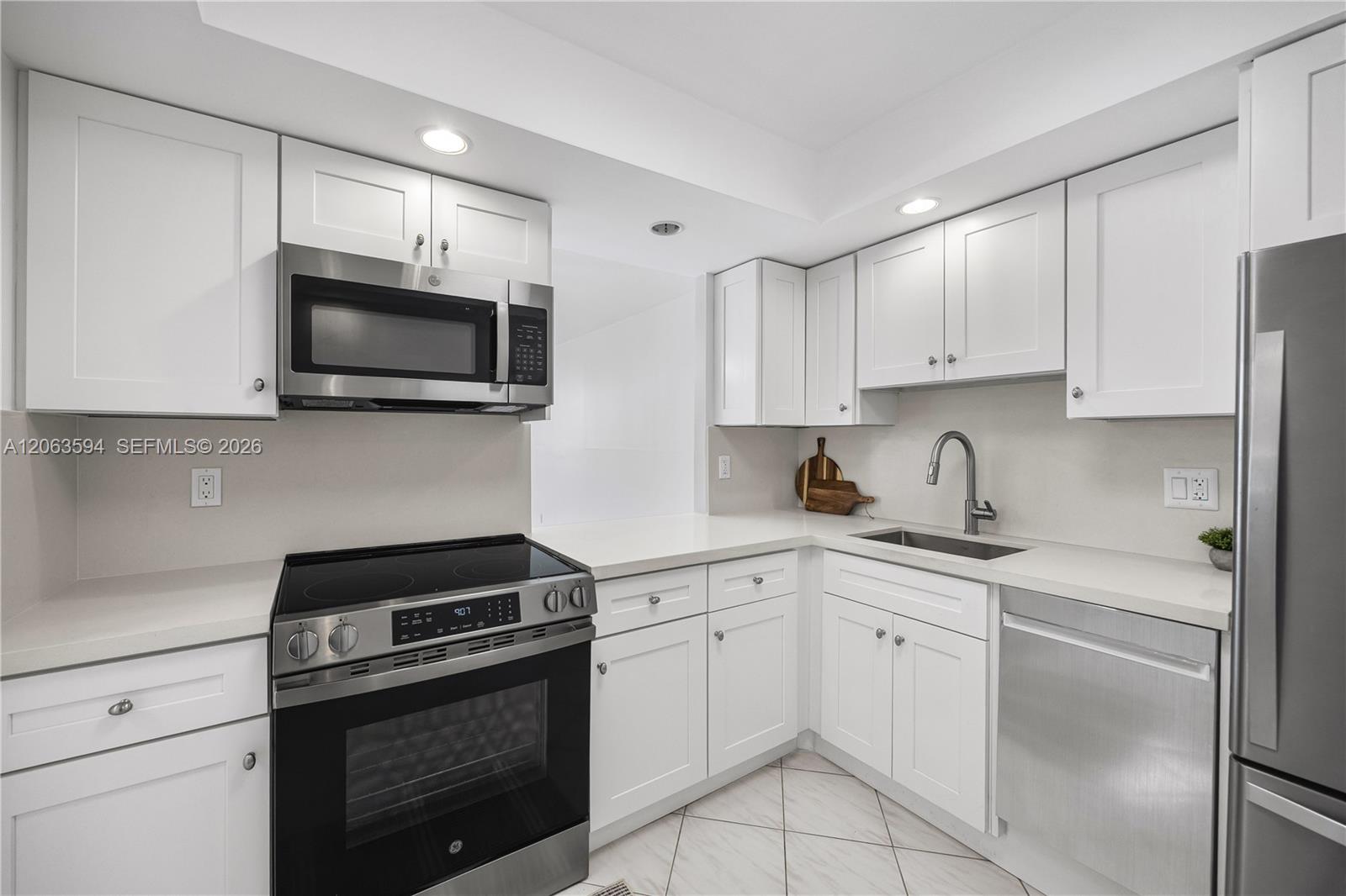 Photo of 1825 Ocean Dr #313, Hallandale Beach, Florida, 33009 -
