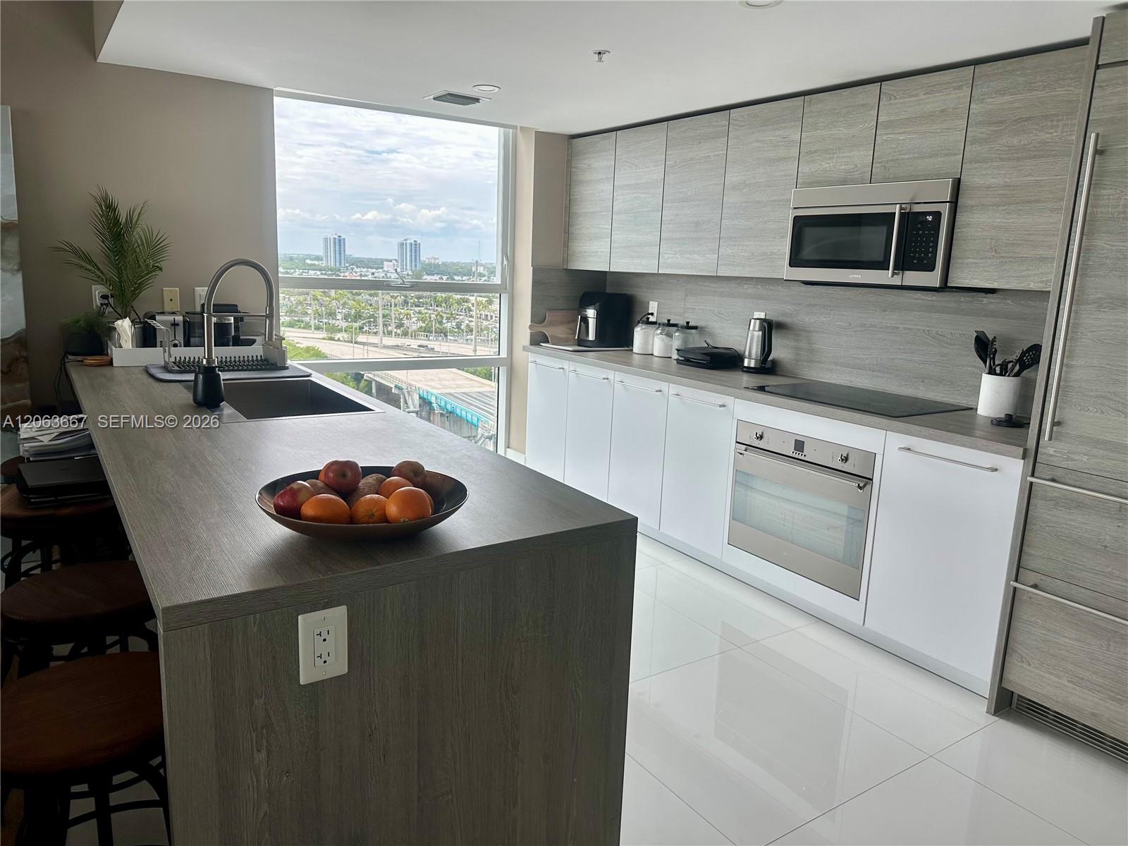 Photo 17 of Sunny Isles Blvd