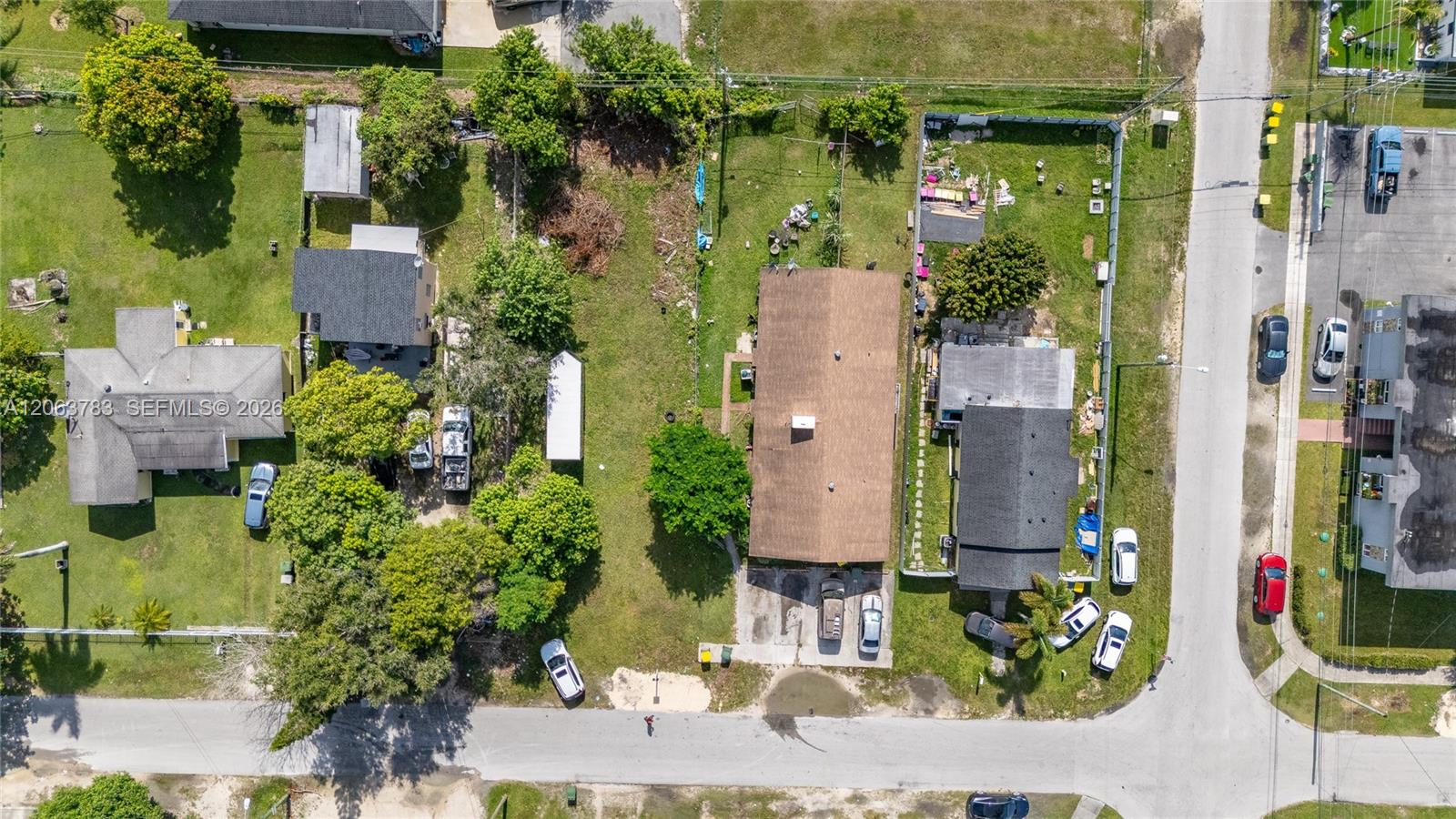   /  2070 sq. ft. $ 2026-08-01 0 foto