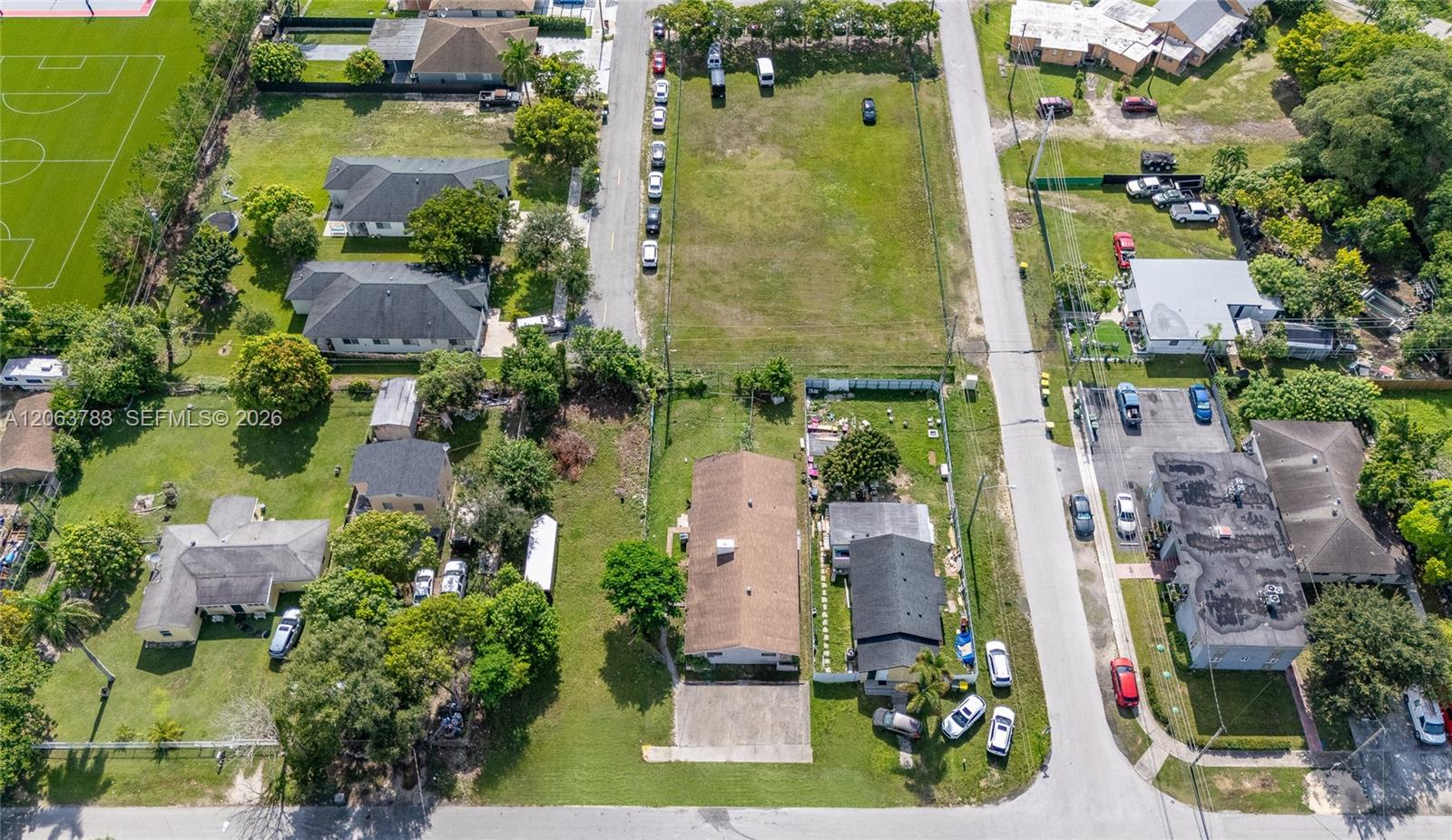   /  2070 sq. ft. $ 2026-08-01 0 foto