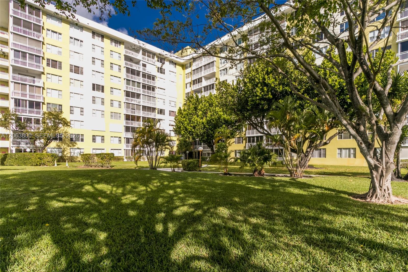 1005A 1 / 2 844 sq. ft. $ 2026-08-01 0 Photo