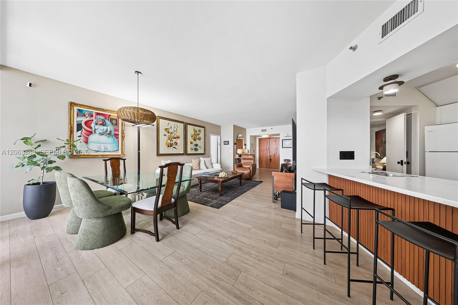 Photo of 20281 Country Club Dr #810, Aventura, Florida, 33180 -