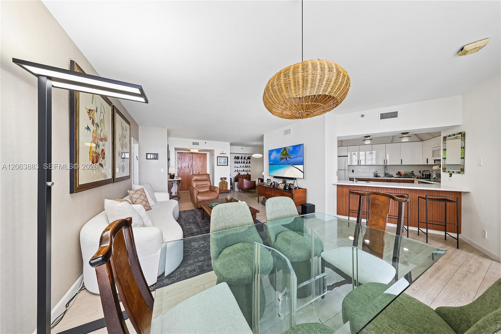 Photo of 20281 Country Club Dr #810, Aventura, Florida, 33180 -