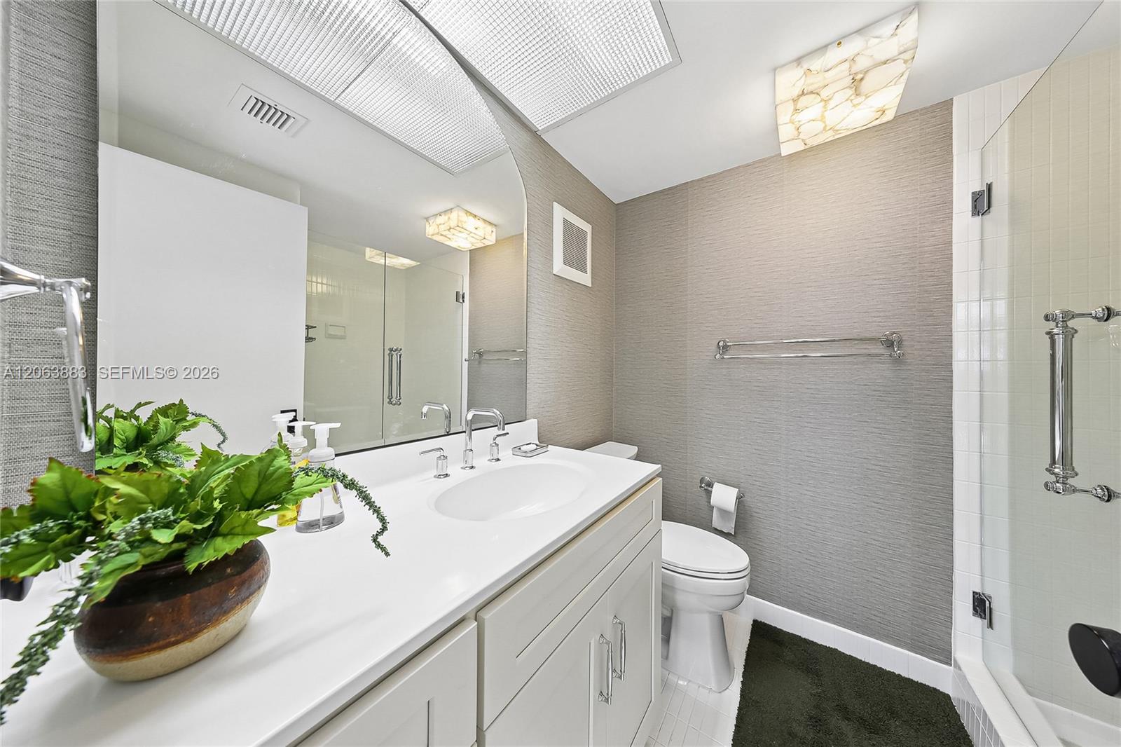 Photo of 20281 Country Club Dr #810, Aventura, Florida, 33180 -