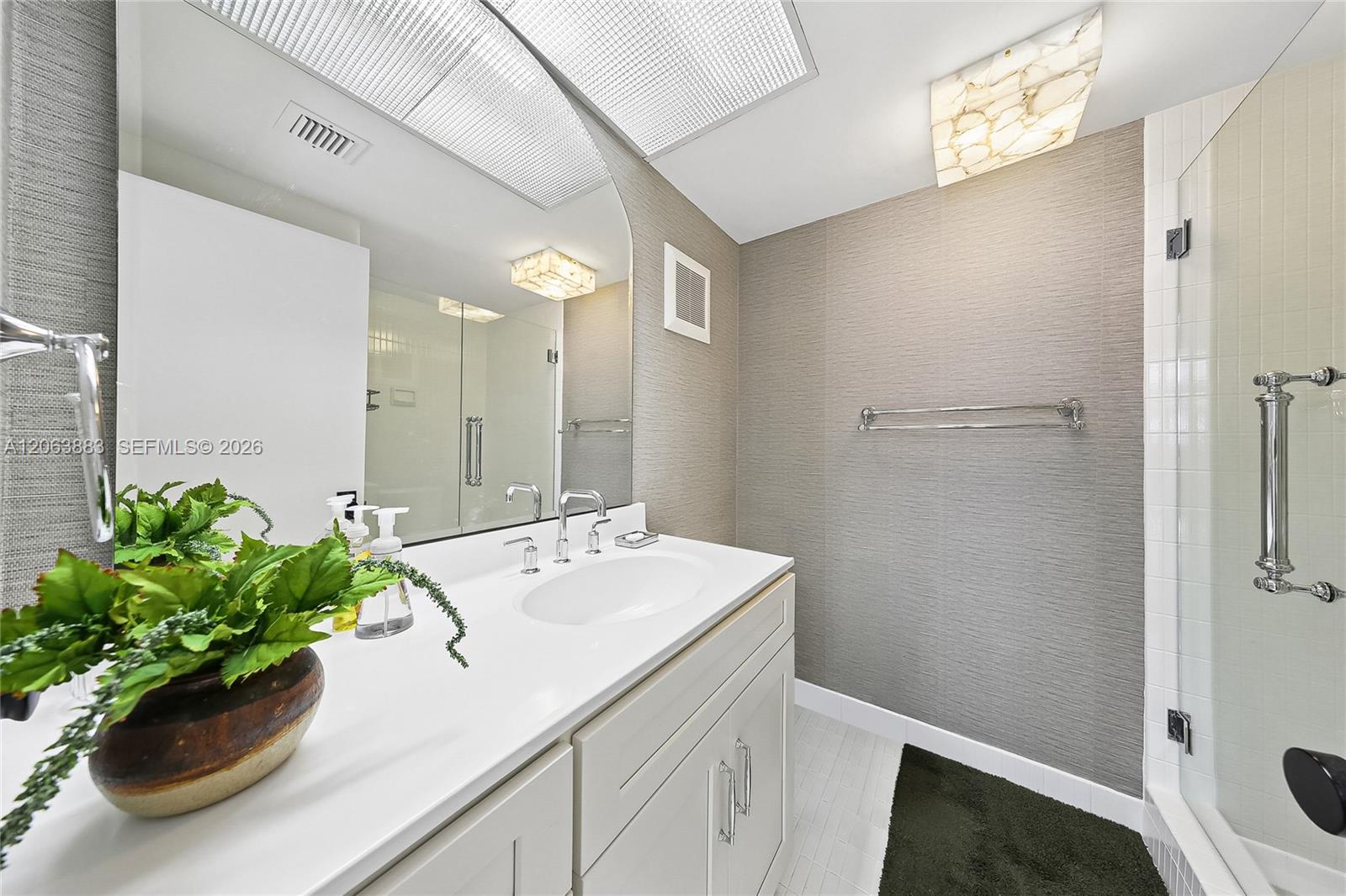 Photo of 20281 Country Club Dr #810, Aventura, Florida, 33180 -