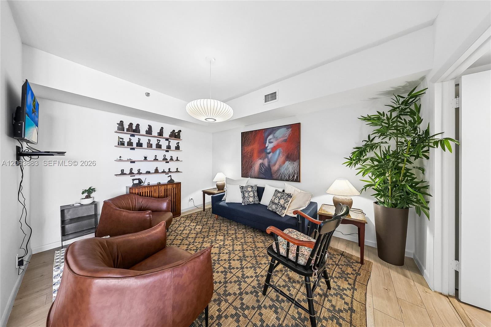 Photo of 20281 Country Club Dr #810, Aventura, Florida, 33180 -