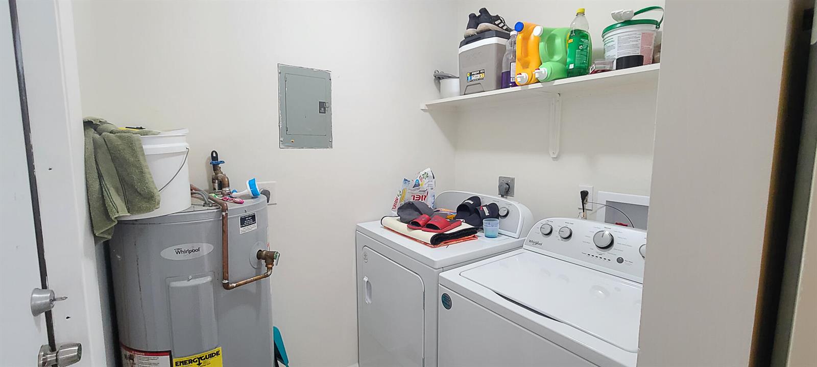Ver detalles / 0 1800 sq. ft. $ 2026-08-03 0 foto