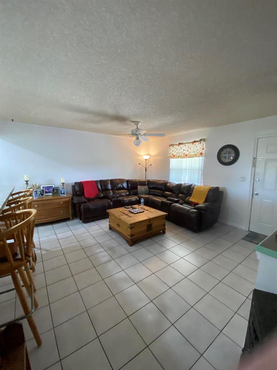 Ver detalles / 0 1800 sq. ft. $ 2026-08-03 0 foto