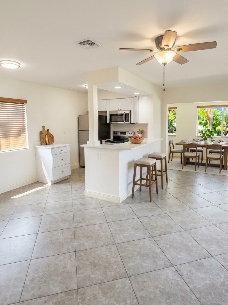   / 0  sq. ft. $ 2026-10-21 0 Photo