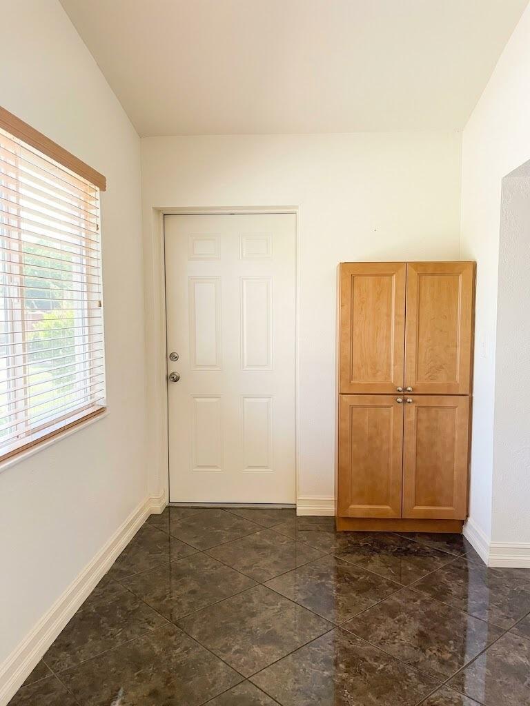   / 0  sq. ft. $ 2026-10-21 0 Photo