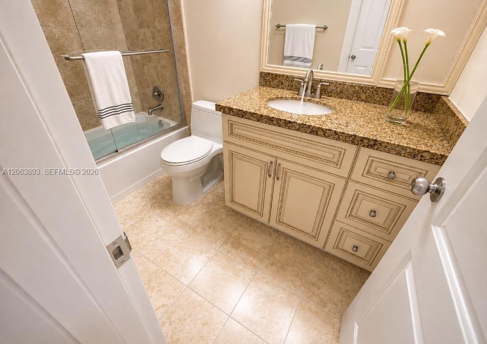 Photo of 2030 Ocean Dr  #521, Hallandale Beach, Florida, 33009 - BEACHFRONT LOCATION