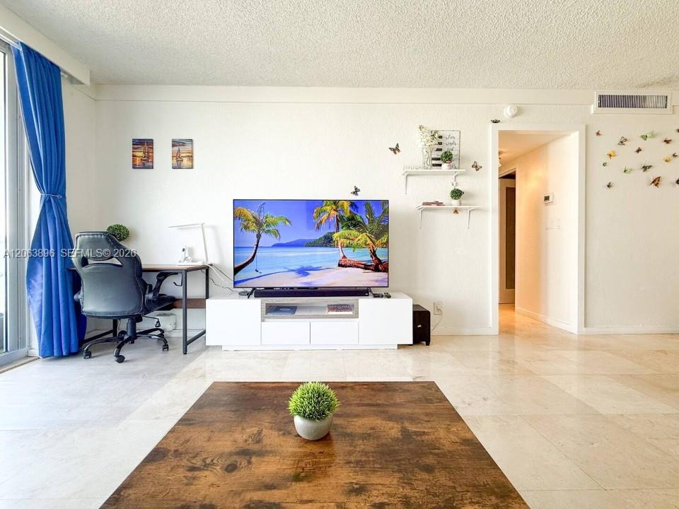 Photo of 3901 Ocean Dr  #9B, Hollywood, Florida, 33019 - 