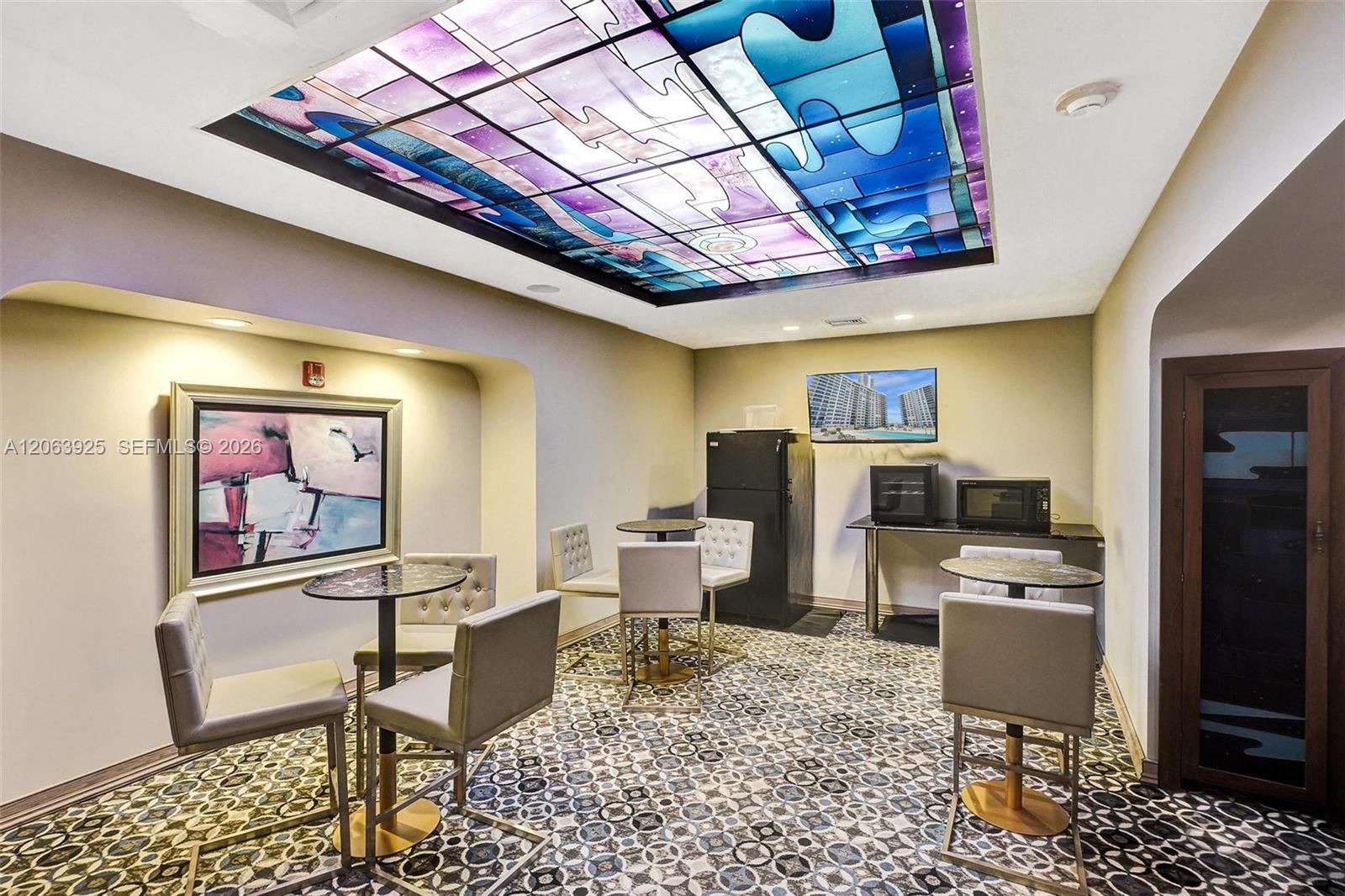 Photo of 2751 Ocean Dr  #301S, Hollywood, Florida, 33019 - 
