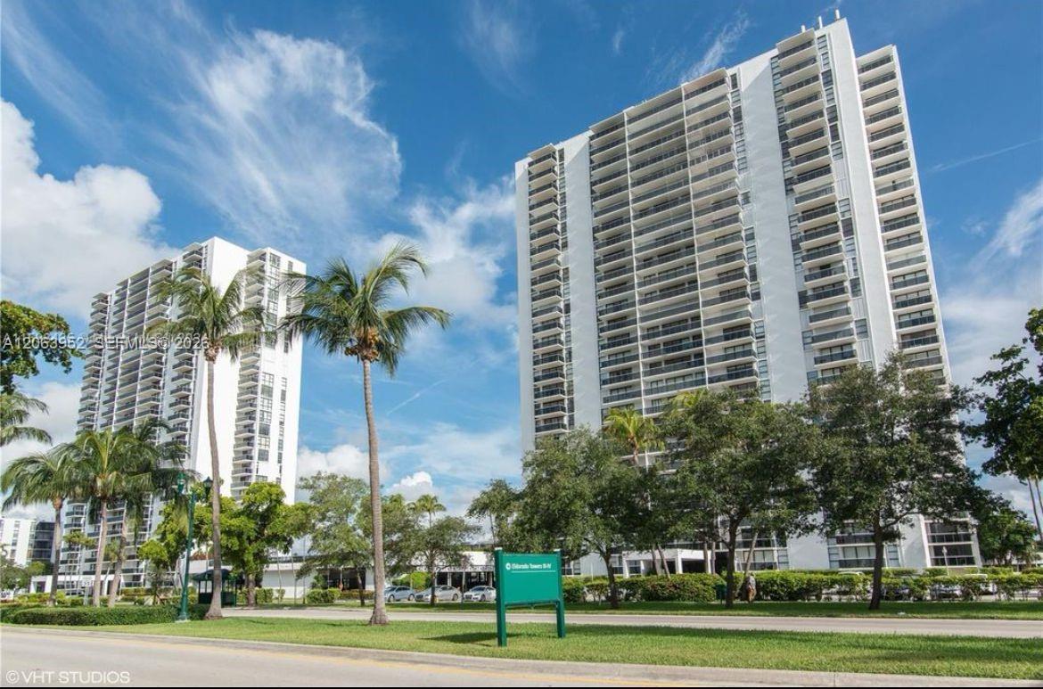 Photo 35 of Country Club Dr