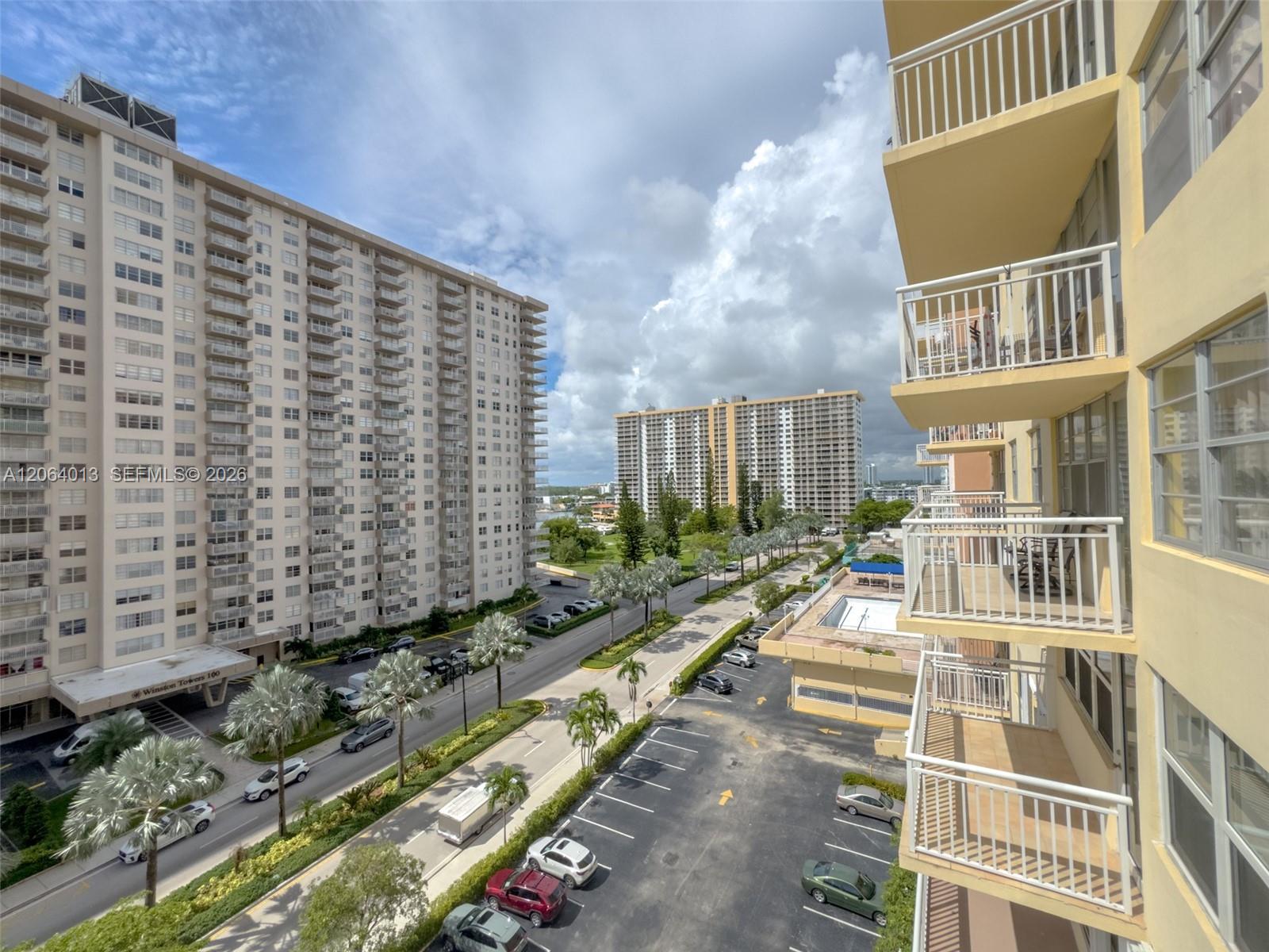Ver detalles 808 2 / 2 1087 sq. ft. $ 2026-08-02 0 foto