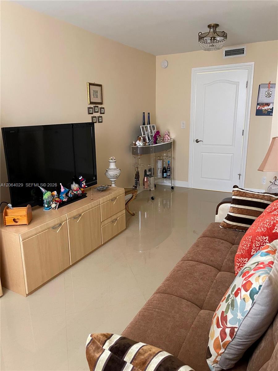 Photo of 1865 Ocean Dr  #3L, Hallandale Beach, Florida, 33009 - 