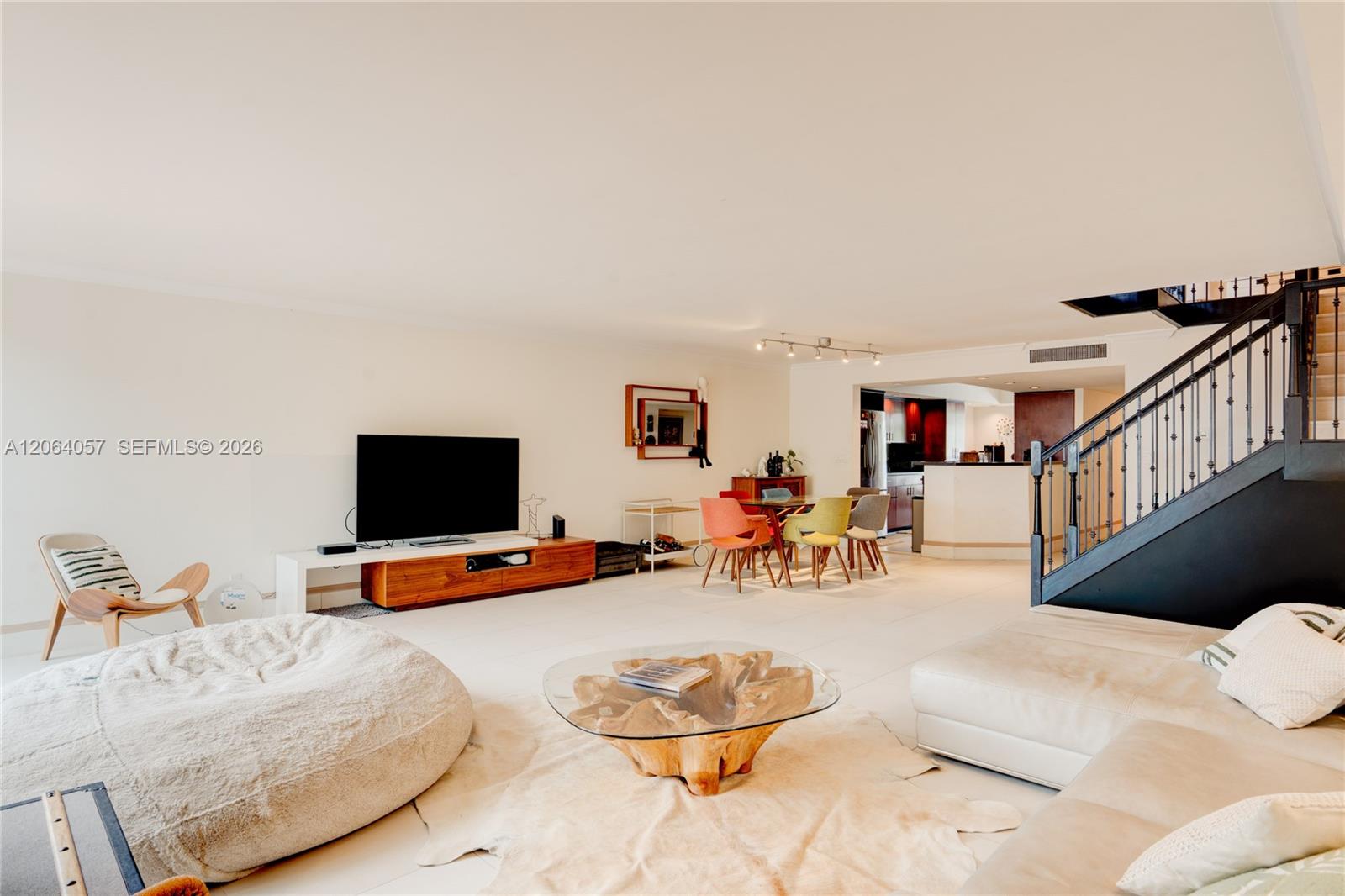 Photo of 2307 7th St (2307), Hallandale Beach, Florida, 33009 -