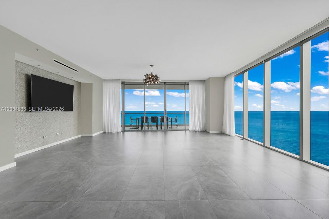 See details 1804 5 / 6 3625 sq. ft. $ 2026-08-03 0 Photo