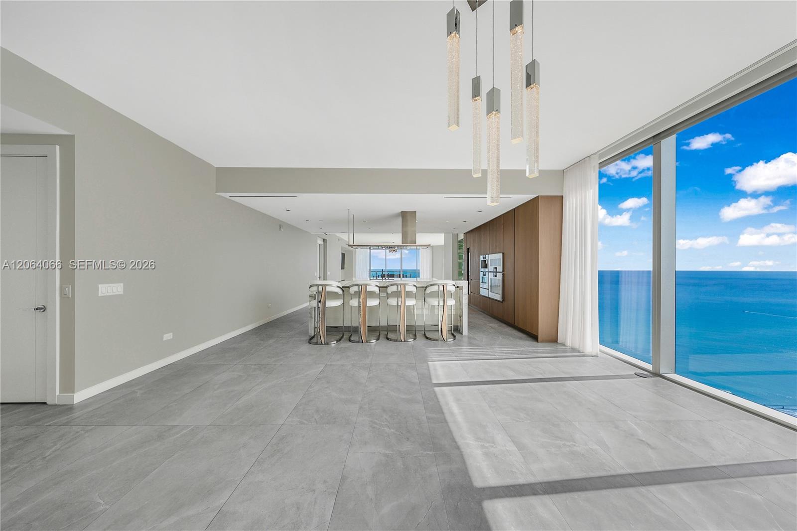 See details 1804 5 / 6 3625 sq. ft. $ 2026-08-03 0 Photo