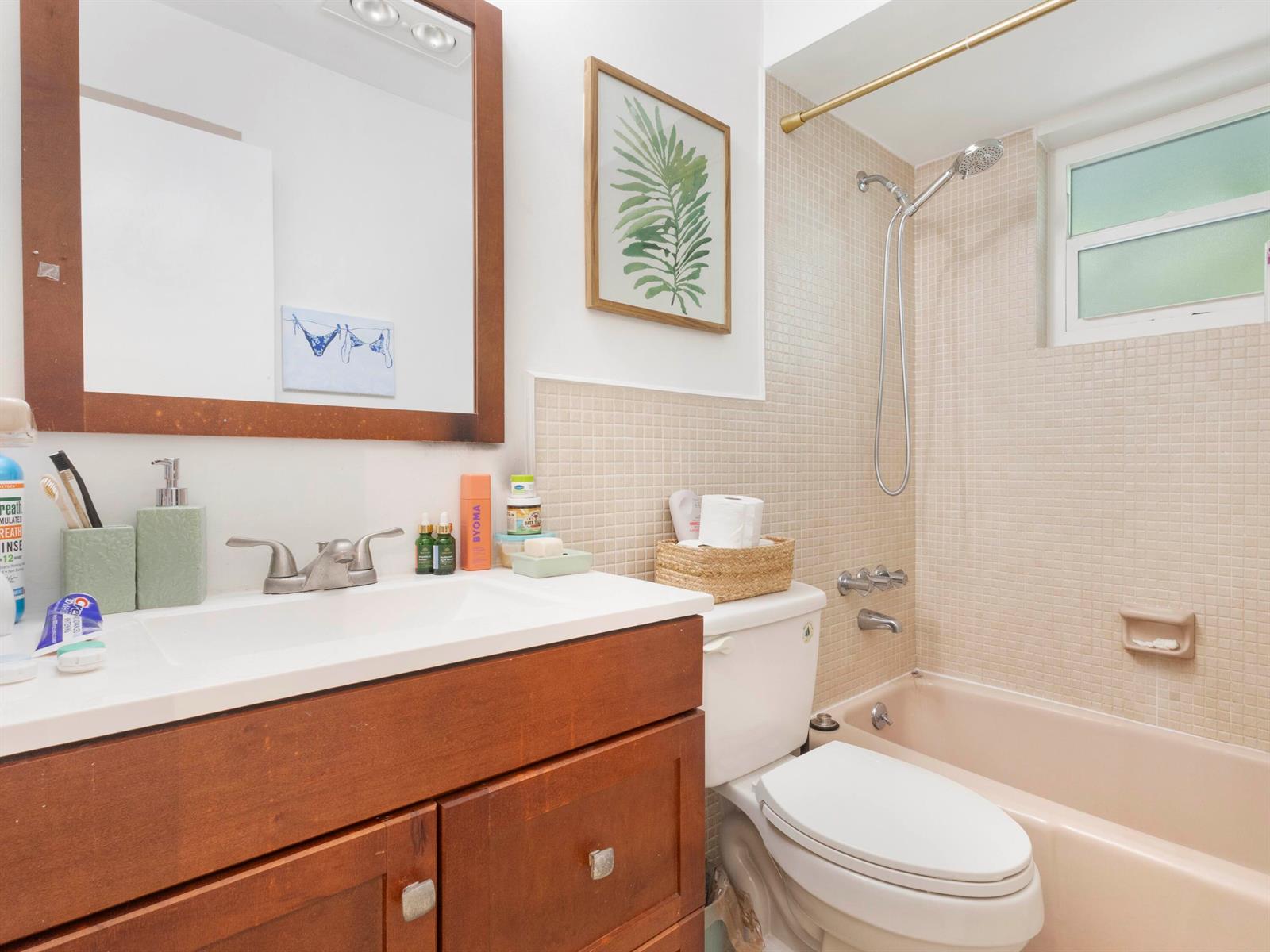   / 0 1984 sq. ft. $ 2026-08-04 0 foto