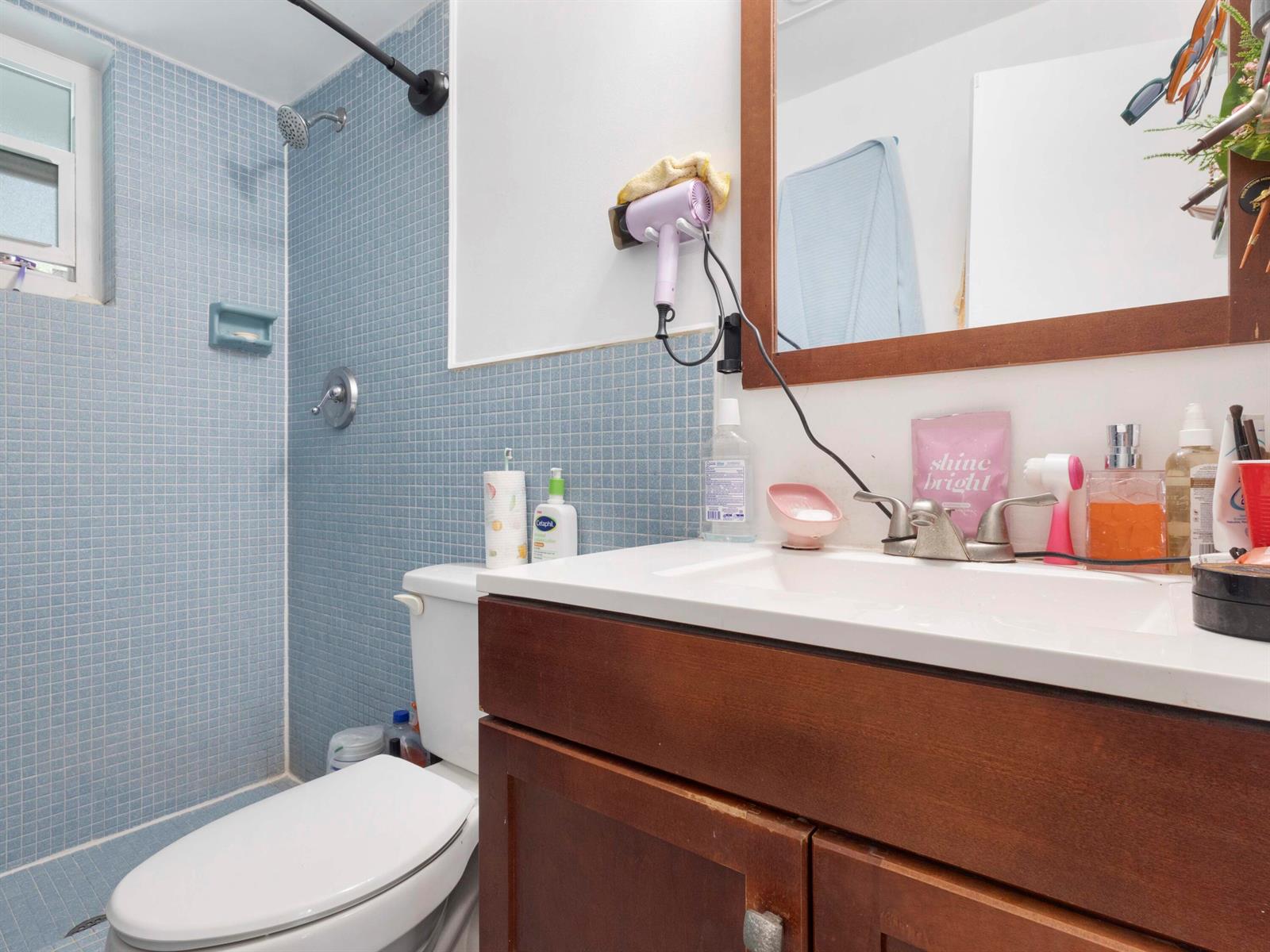   / 0 1984 sq. ft. $ 2026-08-04 0 foto