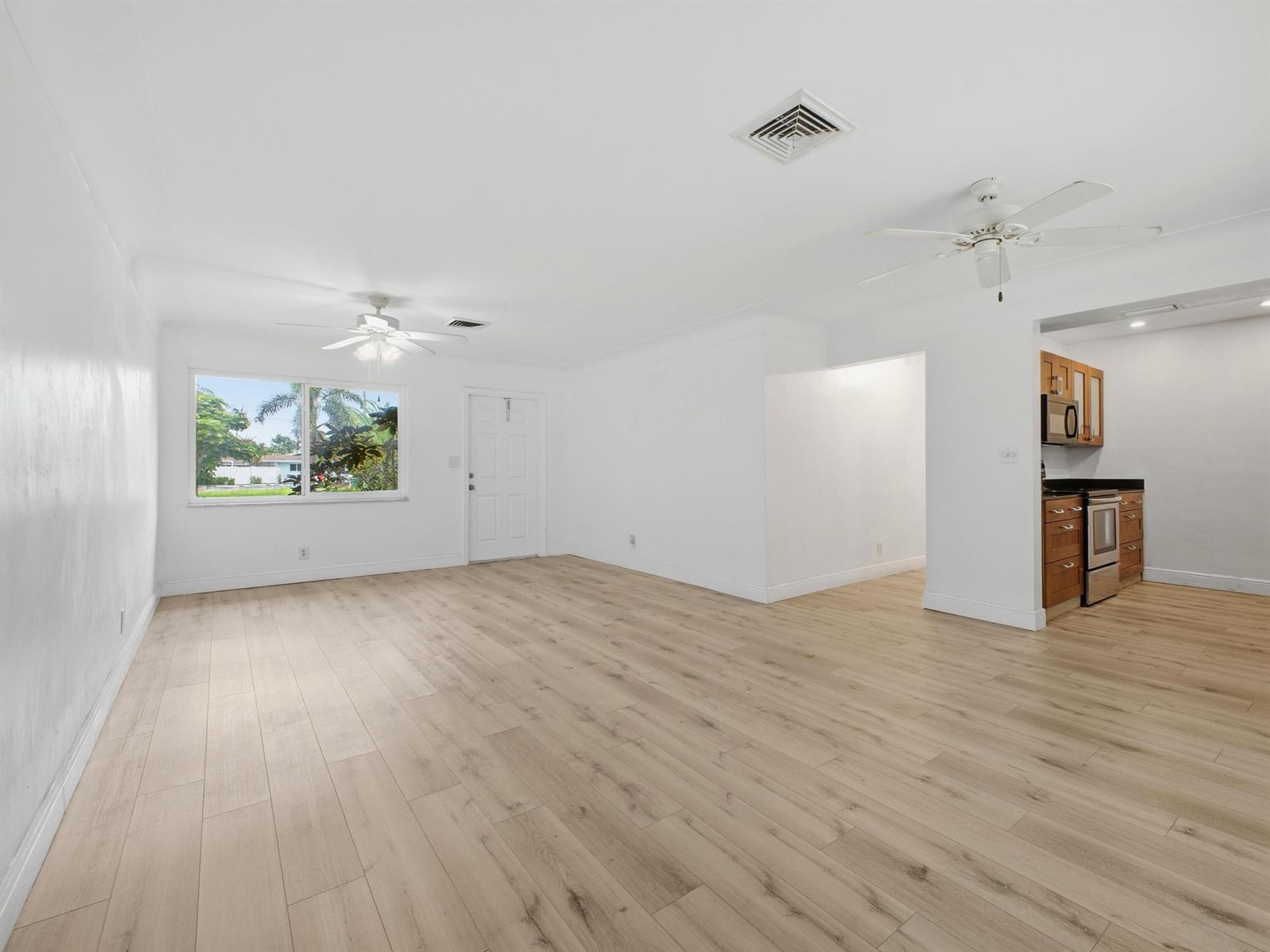   / 0 1984 sq. ft. $ 2026-08-04 0 foto