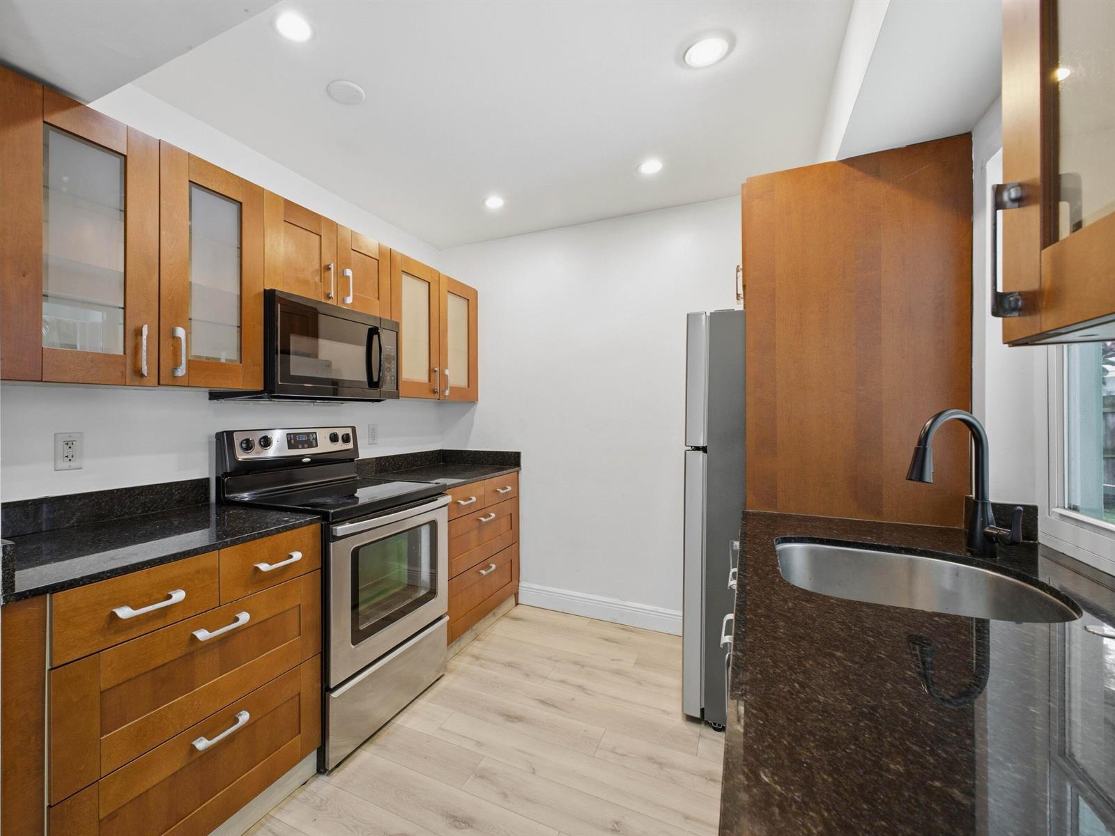   / 0 1984 sq. ft. $ 2026-08-04 0 foto