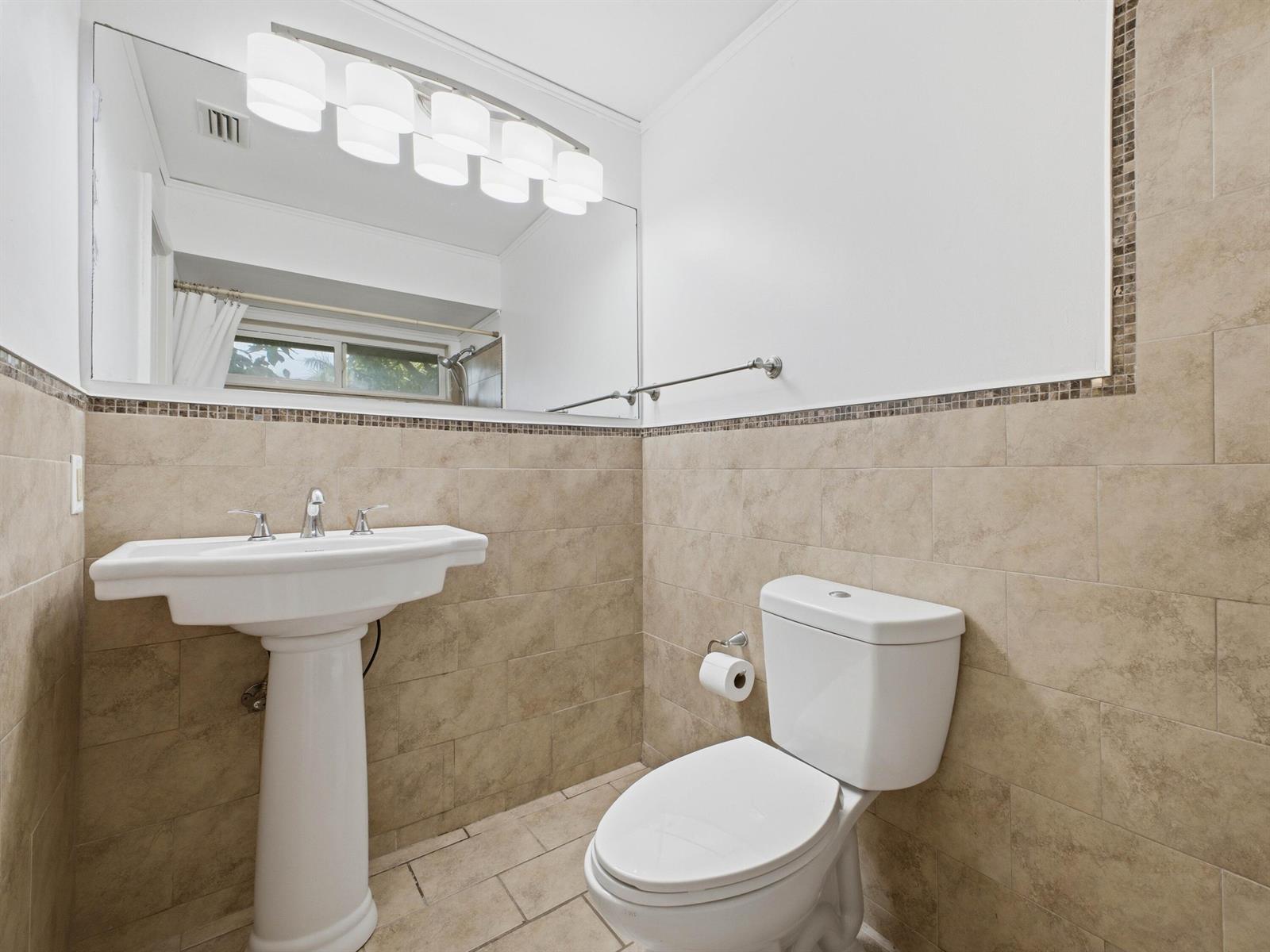   / 0 1984 sq. ft. $ 2026-08-04 0 foto