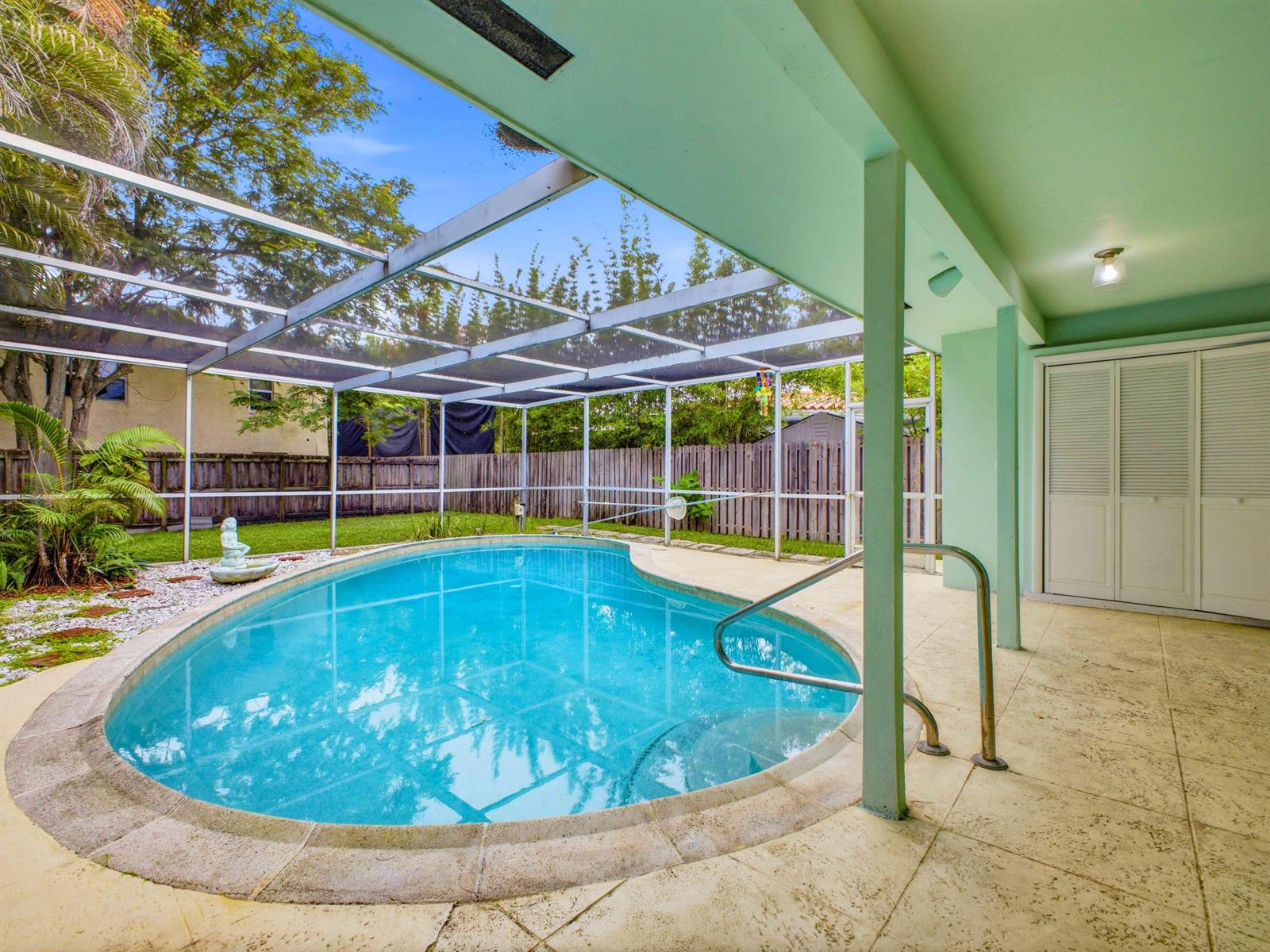   / 0 1984 sq. ft. $ 2026-08-04 0 foto